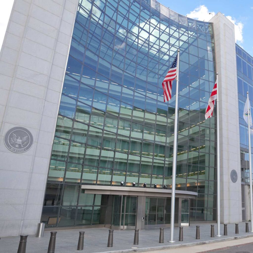 SEC Extends Form PF Compliance Deadline Amid Regulatory Review